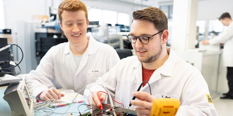 Elektroniker (m/w/d) für Geräte und  Systeme, 1. Bild